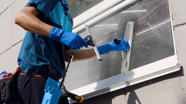 Facade Cleaning in MG Road